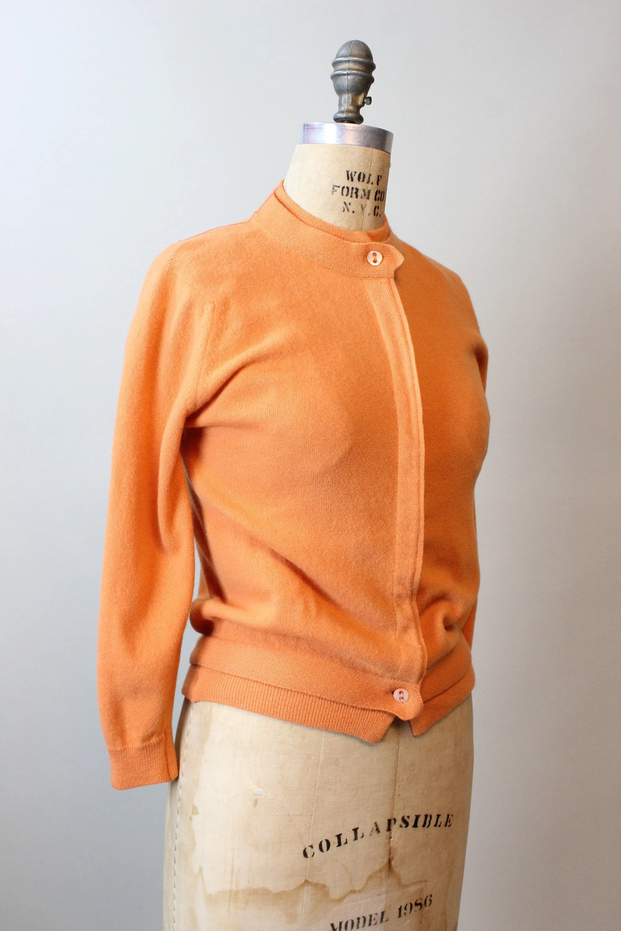 1950s DALTON cashmere cardigan small medium | new fall