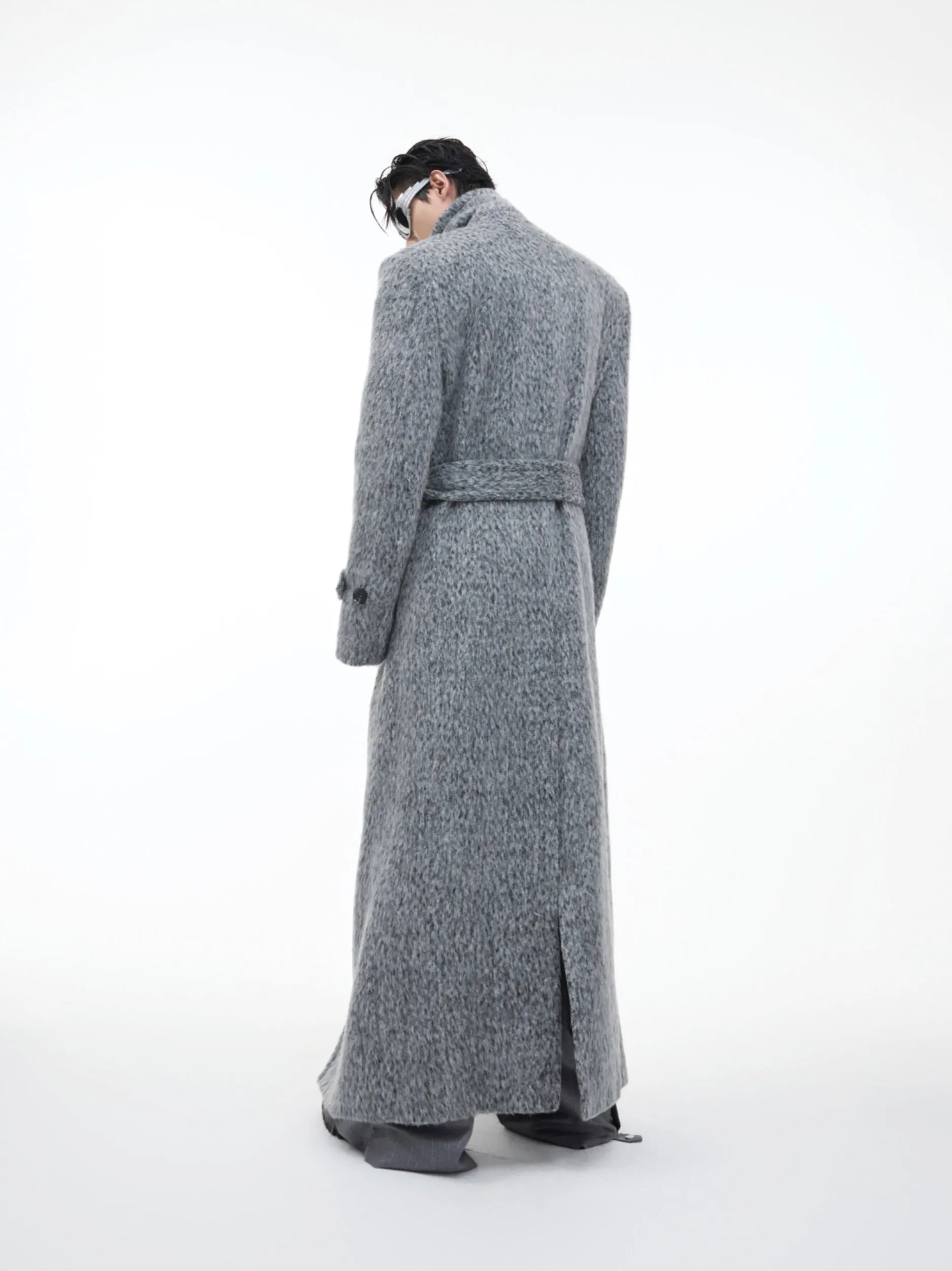 【24s Dec.】Niche Plush Silhouette Wide Shoulder Wool Coat